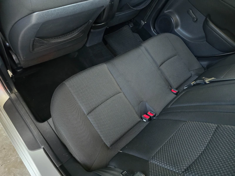 Hyundai I30 1.6* 90кс* дизел, снимка 13 - Автомобили и джипове - 51100955