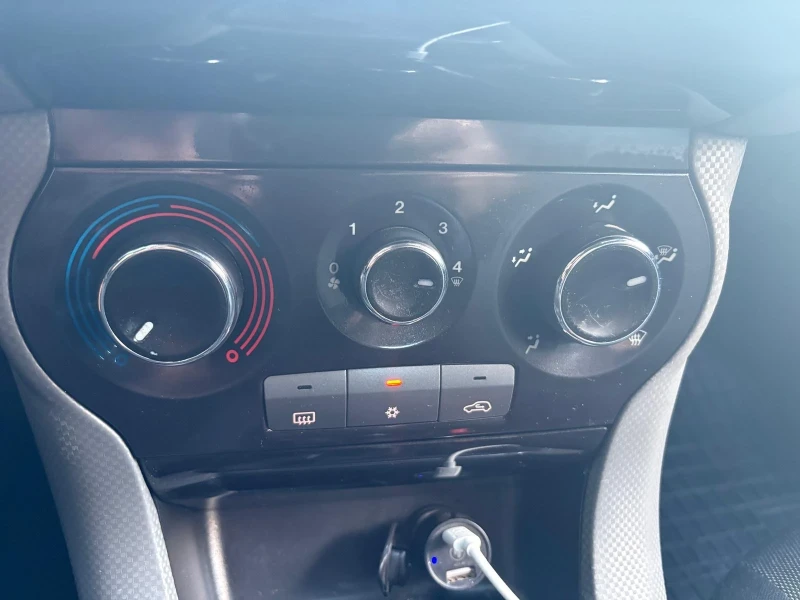 Fiat Bravo 1.6 JTDM jet, снимка 12 - Автомобили и джипове - 52354816