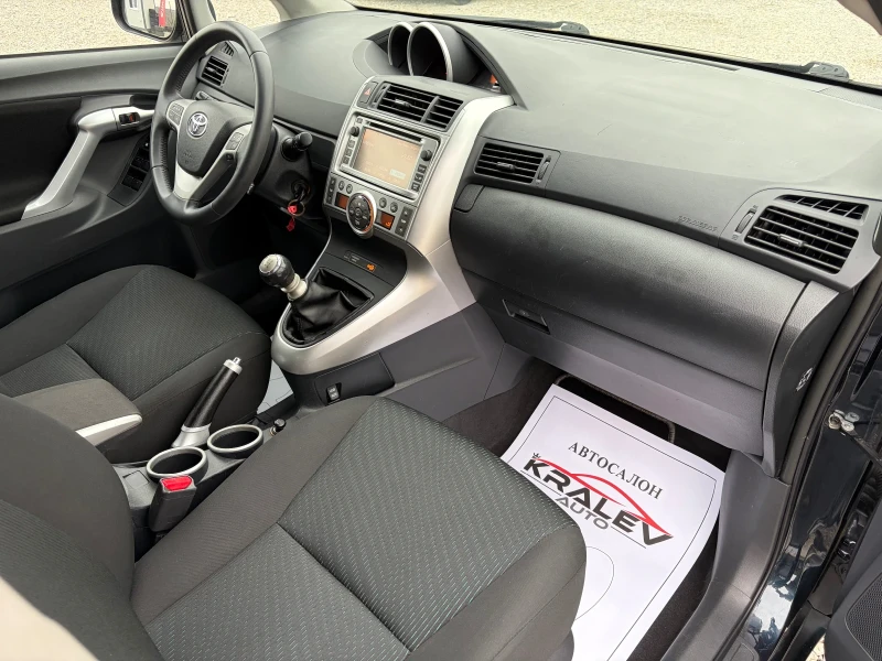 Toyota Verso 1.8I 7МЕСТА , снимка 14 - Автомобили и джипове - 53073822