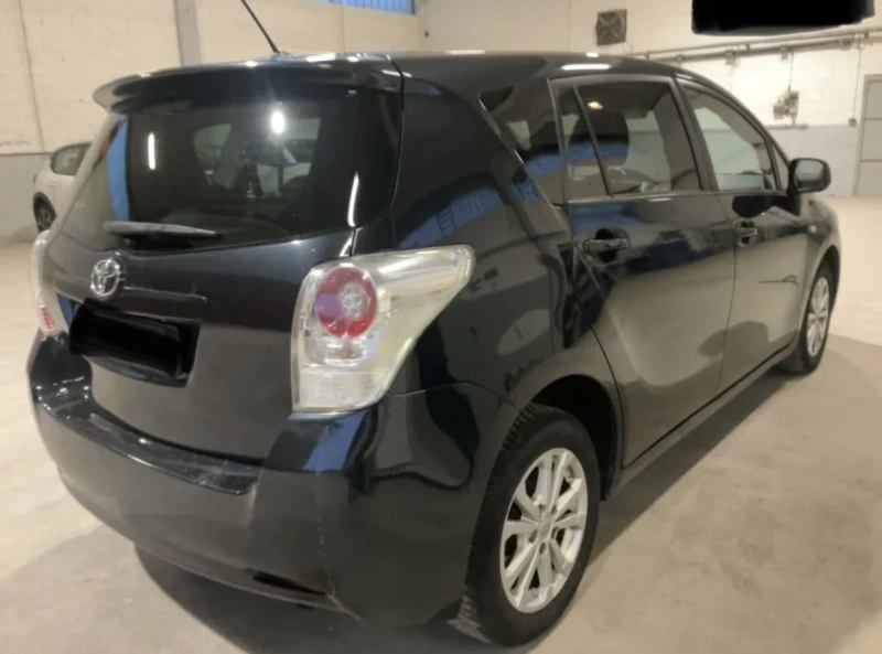 Toyota Verso 1.8I 7МЕСТА ОЧАКВАН ВНОС!, снимка 4 - Автомобили и джипове - 53073822