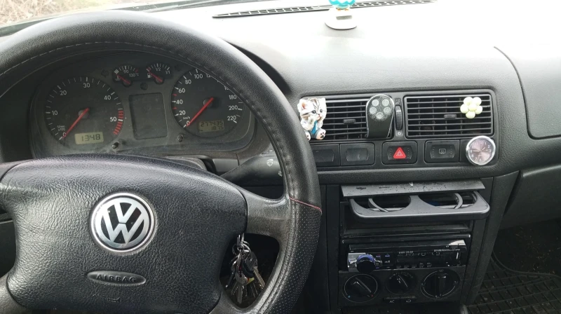 VW Golf SDI, снимка 7 - Автомобили и джипове - 53100241