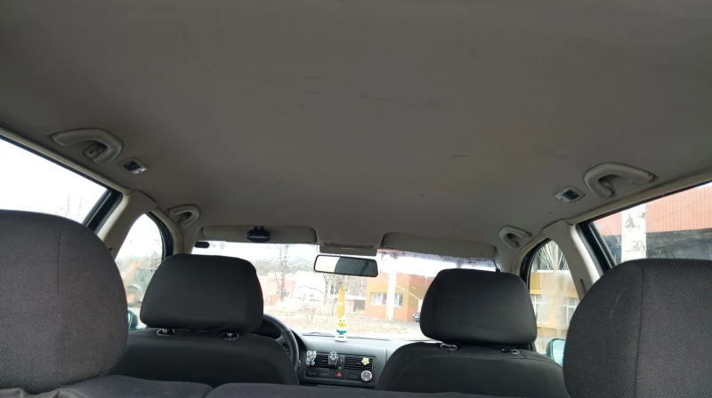 VW Golf SDI, снимка 6 - Автомобили и джипове - 53100241