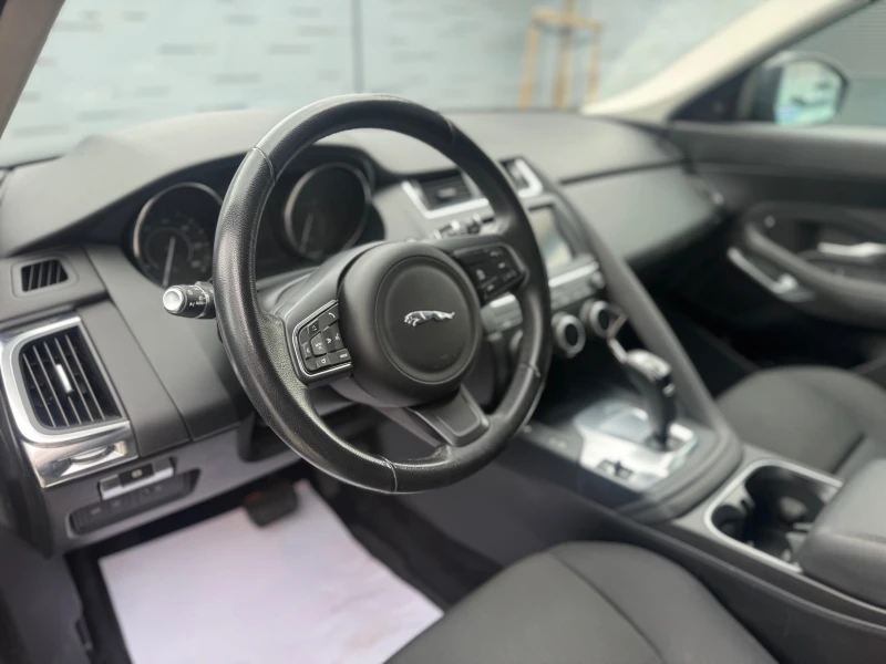 Jaguar E-pace 2.0D ОБСЛУЖЕНА 4X4 AWD AUTOMATIC, снимка 12 - Автомобили и джипове - 53102583