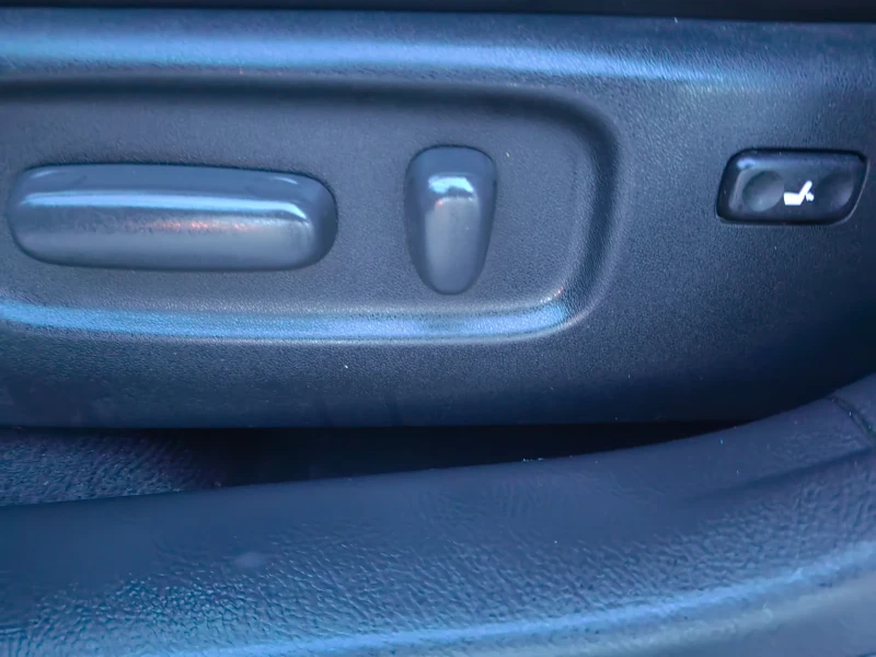 Toyota Avensis Като нова, снимка 13 - Автомобили и джипове - 53170048