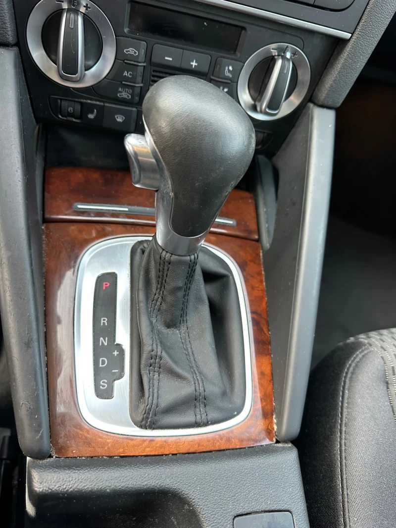 Audi A3 1.8 ТУРБО. АВТОМАТИК, снимка 9 - Автомобили и джипове - 53560541