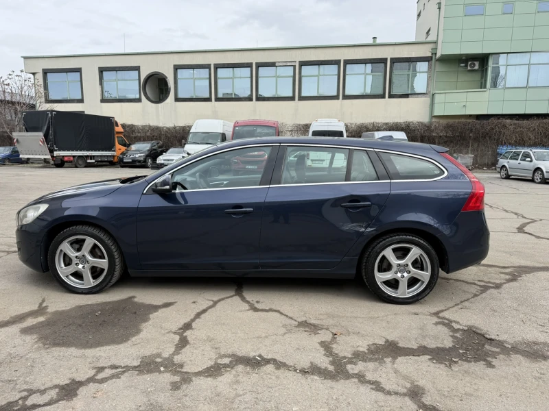 Volvo V60 2.4 D5 AWD , снимка 2 - Автомобили и джипове - 53560974