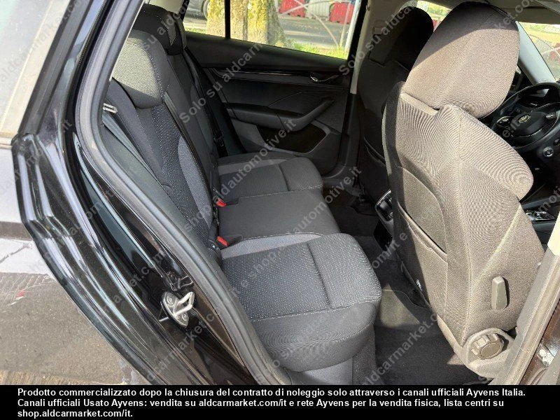 Skoda Octavia, снимка 5 - Автомобили и джипове - 54402356