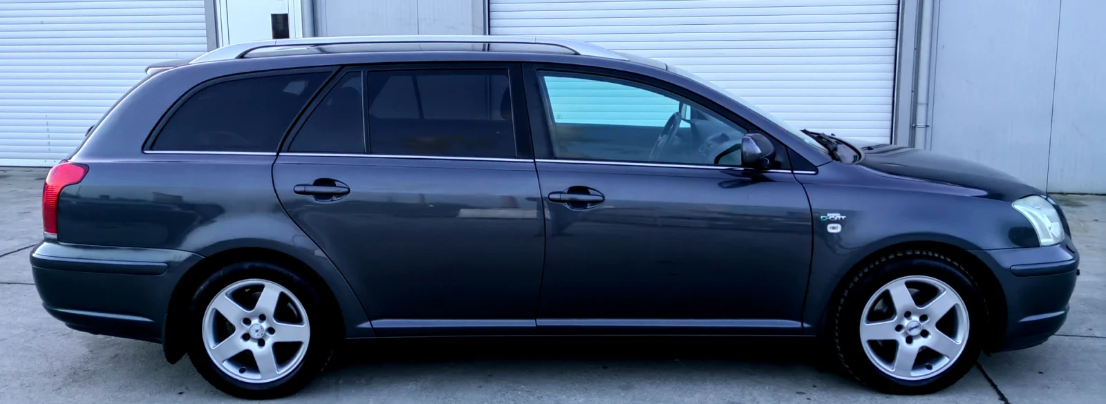 Toyota Avensis Като нова, снимка 1