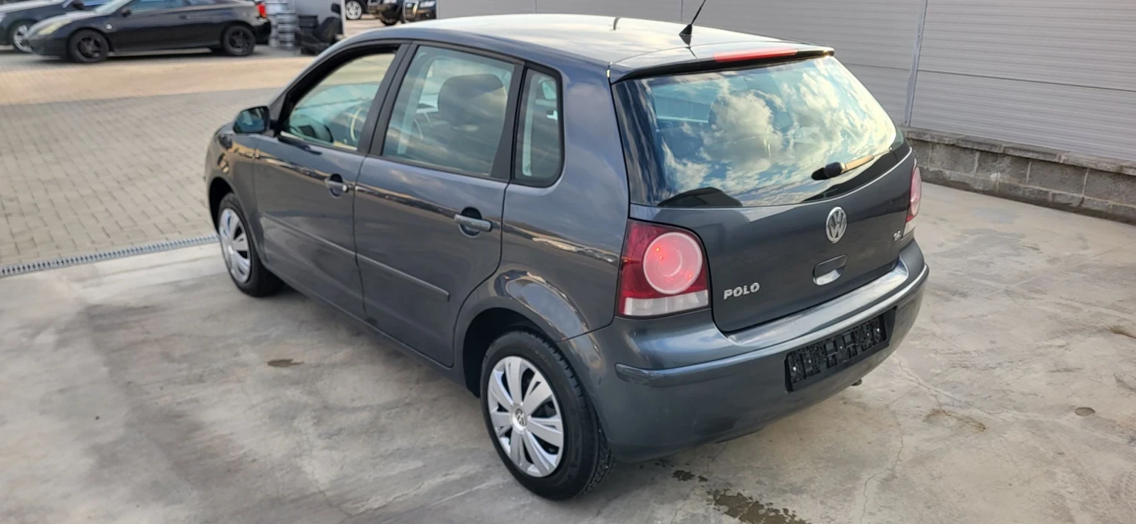 VW Polo 1.4-80 SPORTLINE - изображение 3