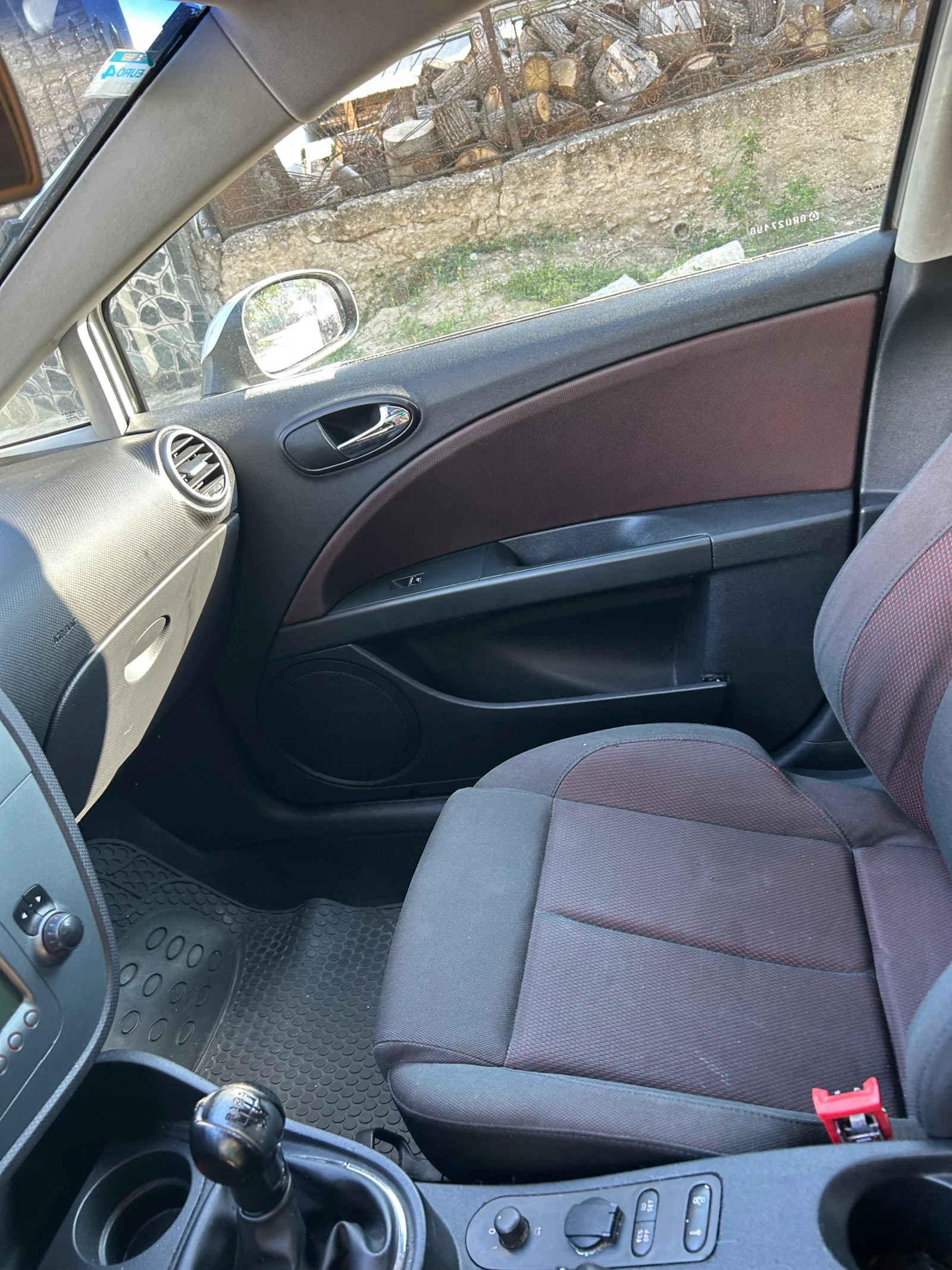 Seat Leon 1.9TDI 105кс ръчка - изображение 8