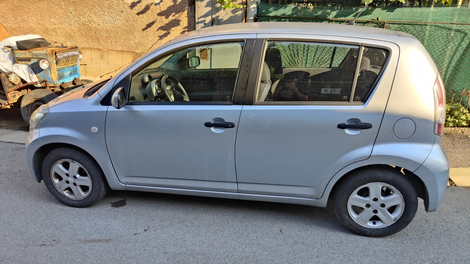 Daihatsu Sirion AWD - изображение 5