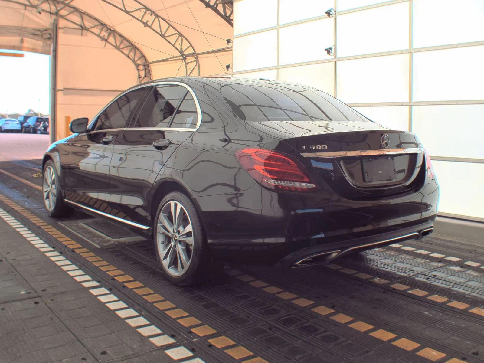 Mercedes-Benz C 300 4MATIC - изображение 6