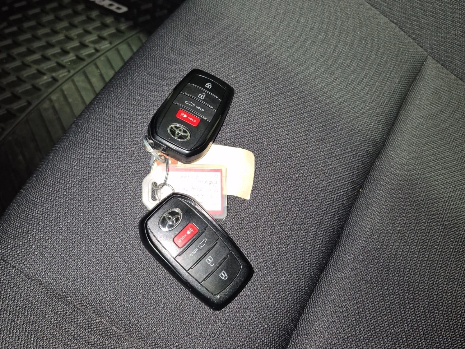 Toyota Corolla HYBRID LE * * CARFAX * * АВТО КРЕДИТ * *  - изображение 8