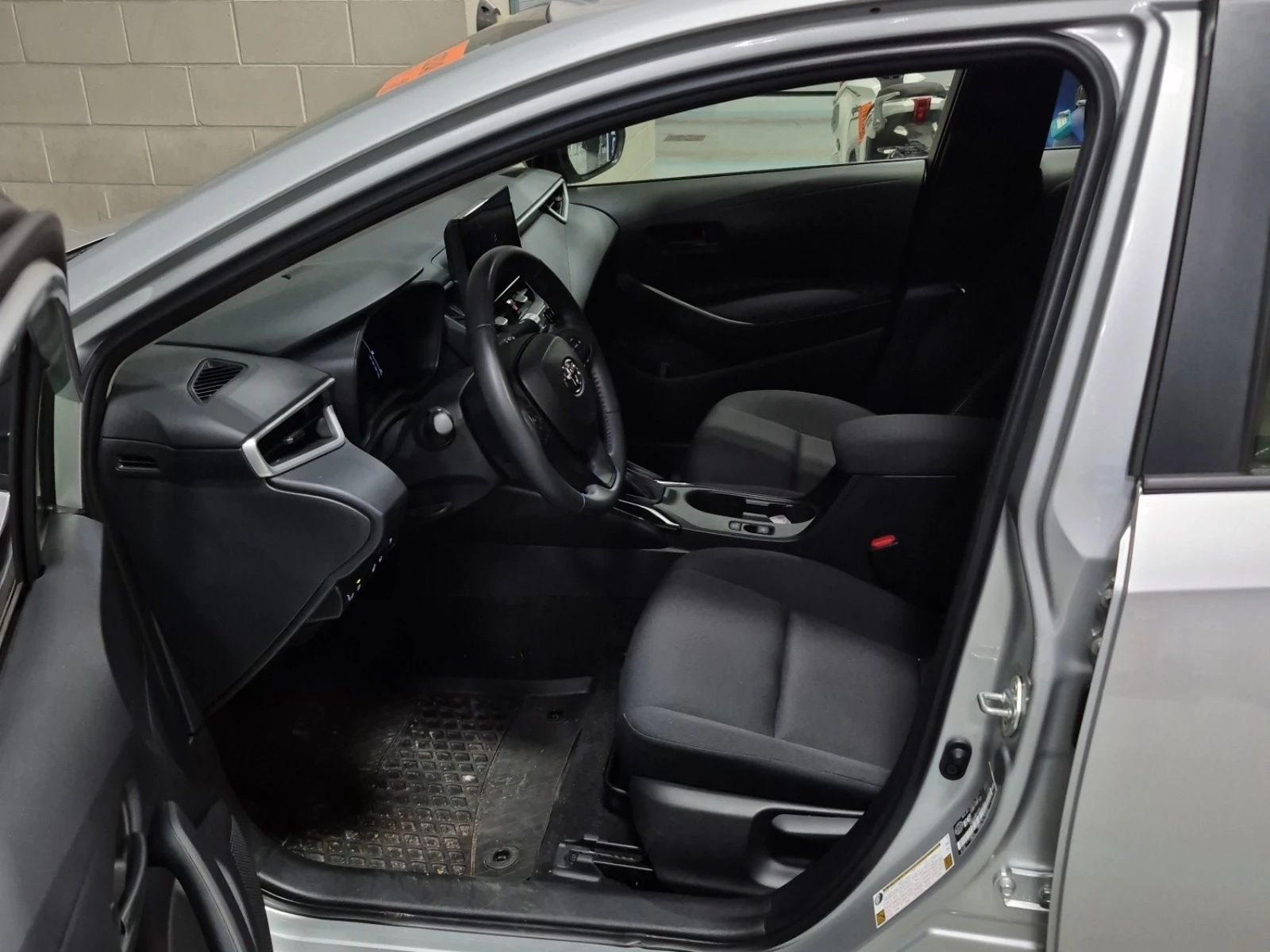 Toyota Corolla HYBRID LE * * CARFAX * * АВТО КРЕДИТ * *  - изображение 5