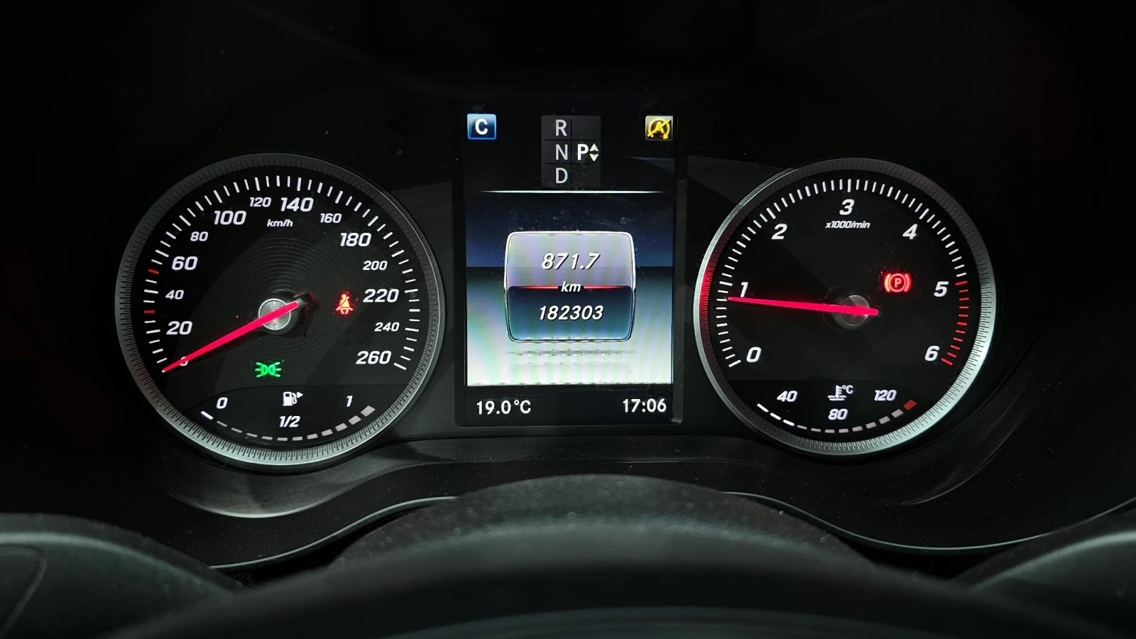 Mercedes-Benz C 200 | Mobile.bg   7