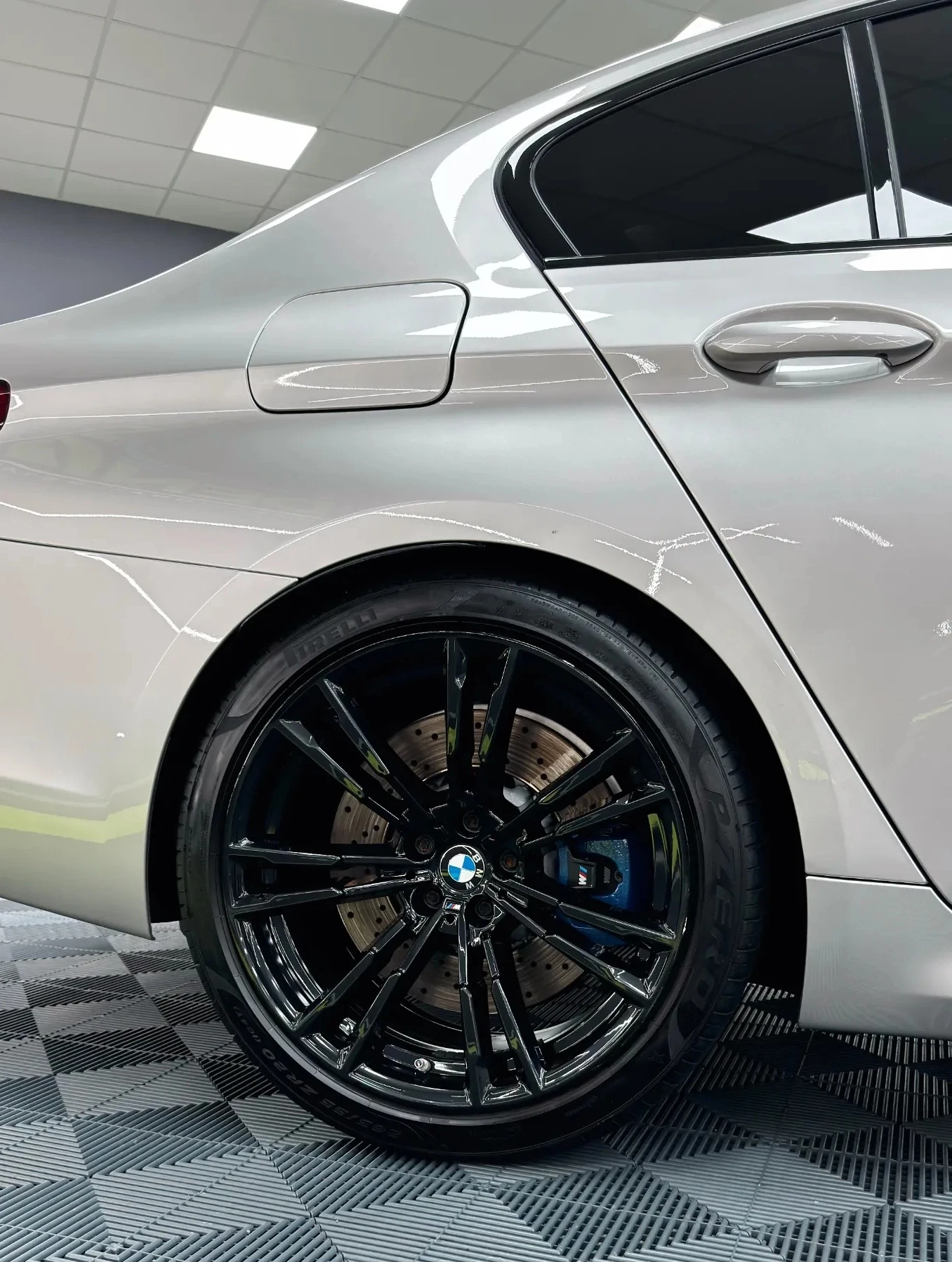 BMW M5 Competition  - изображение 3