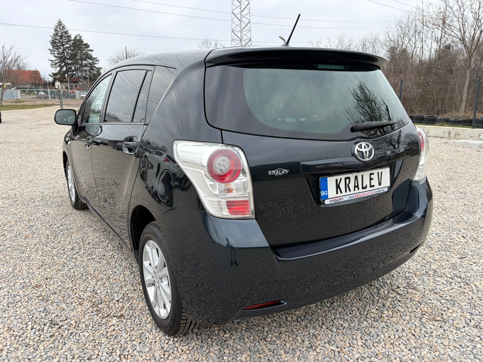 Toyota Verso 1.8I 7�����  | Mobile.bg � ����������� 3