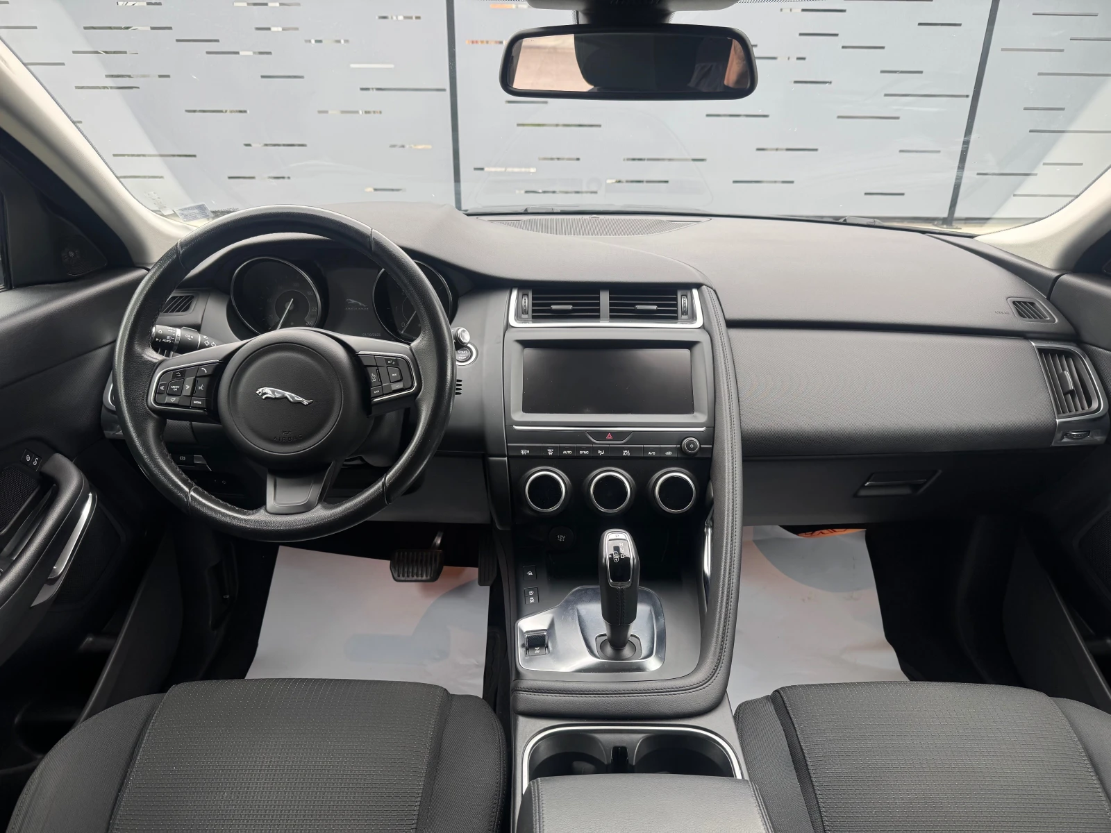 Jaguar E-pace 2.0D ��������� 4X4 AWD AUTOMATIC | Mobile.bg � ����������� 11