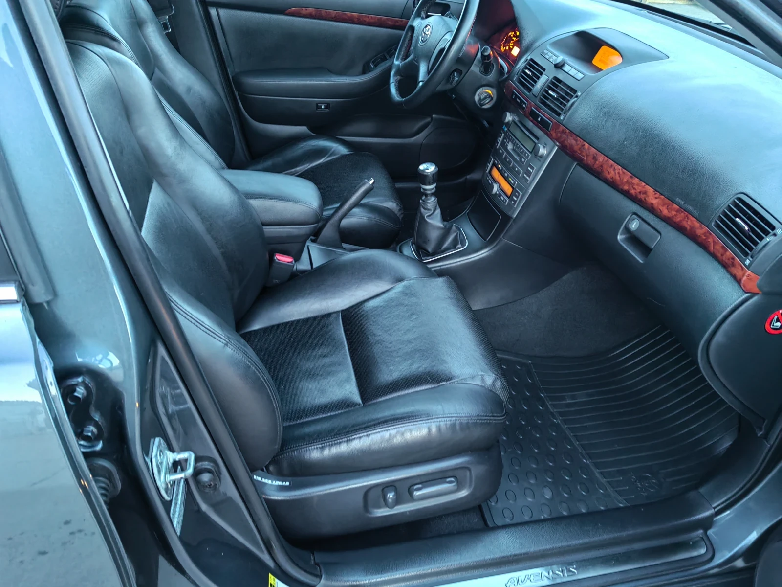 Toyota Avensis ���� ���� | Mobile.bg � ����������� 11