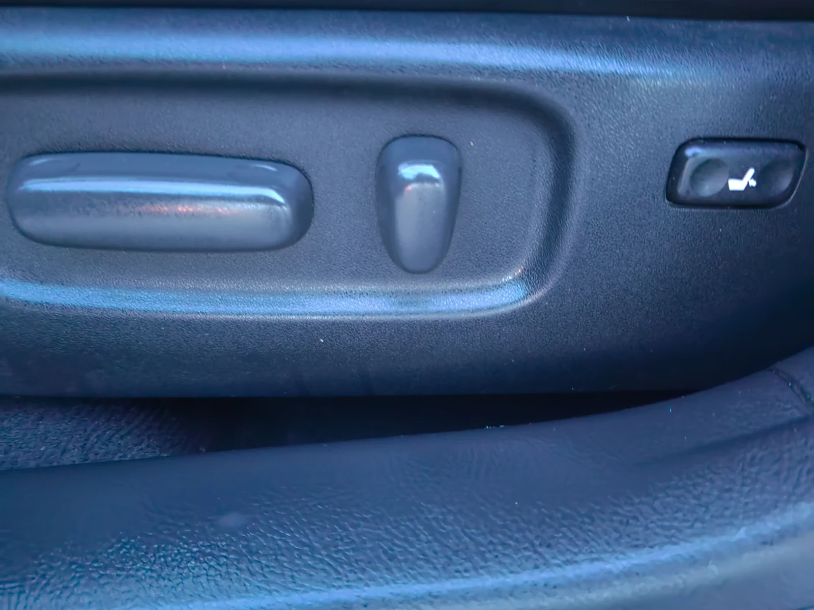 Toyota Avensis ���� ���� | Mobile.bg � ����������� 13