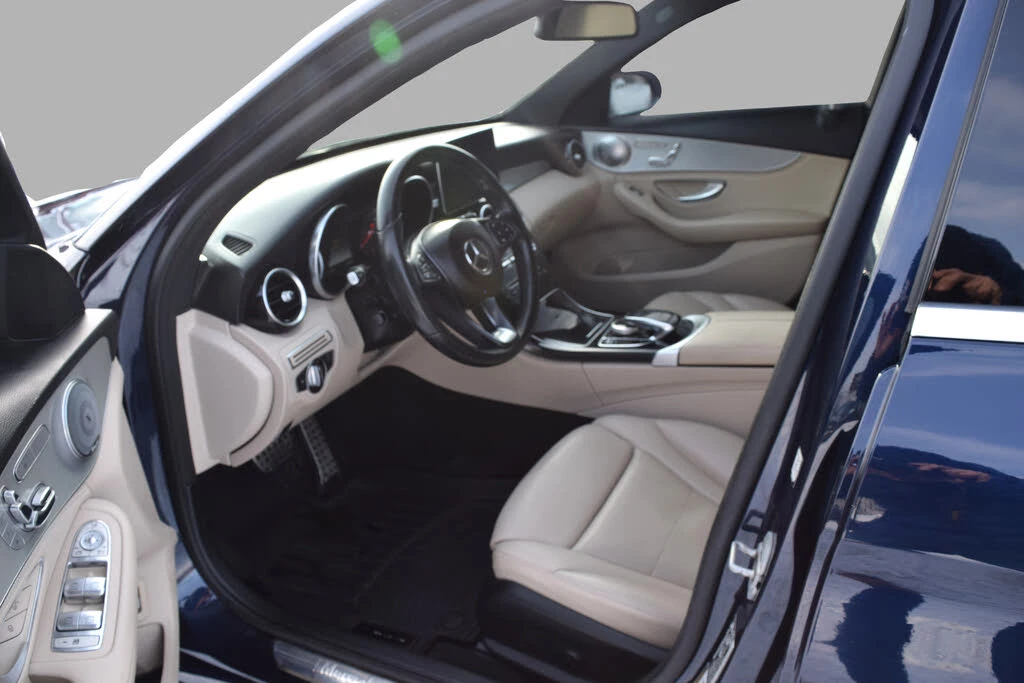 Mercedes-Benz C 300 2.0L AMG SPORT 4MATIC - изображение 6