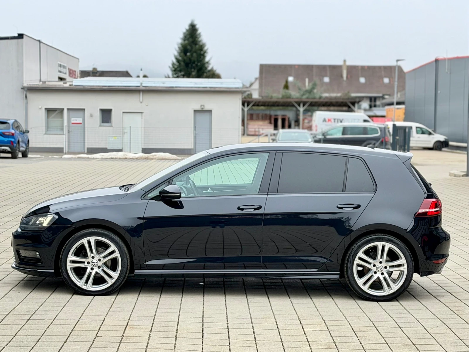 VW Golf 1.6TDI  R-Line  - изображение 4