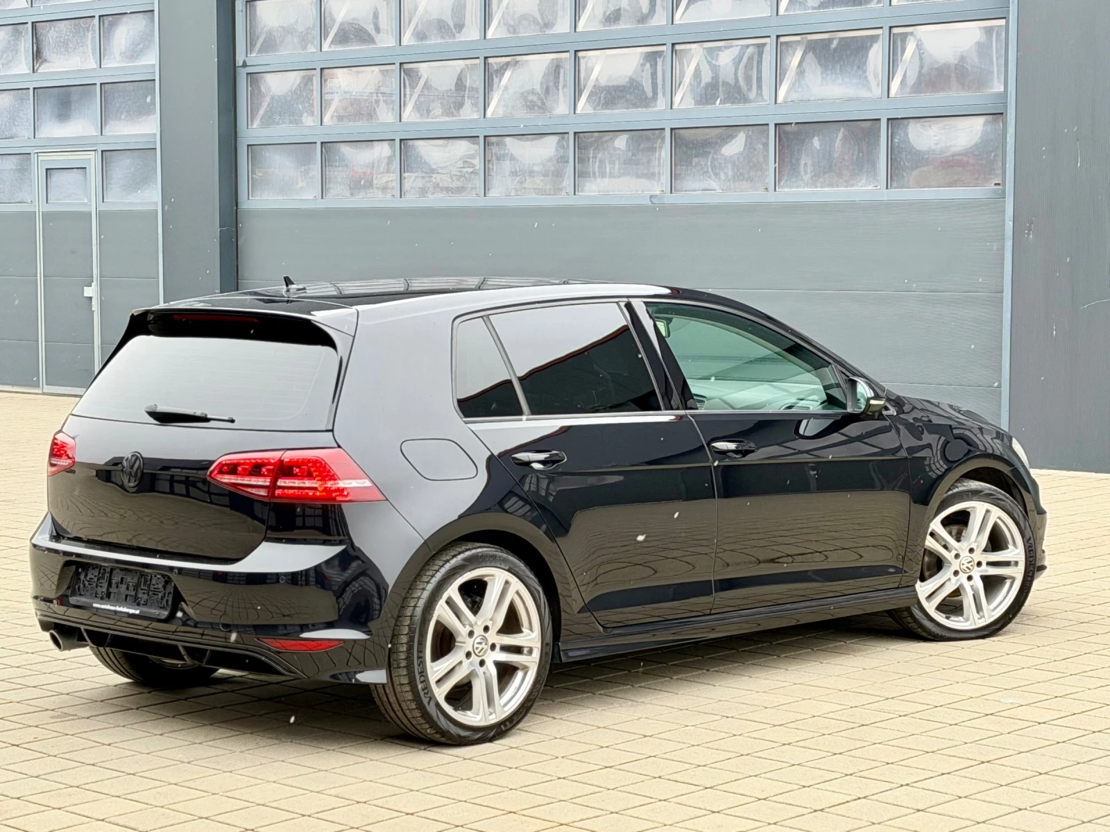 VW Golf 1.6TDI  R-Line  - изображение 8