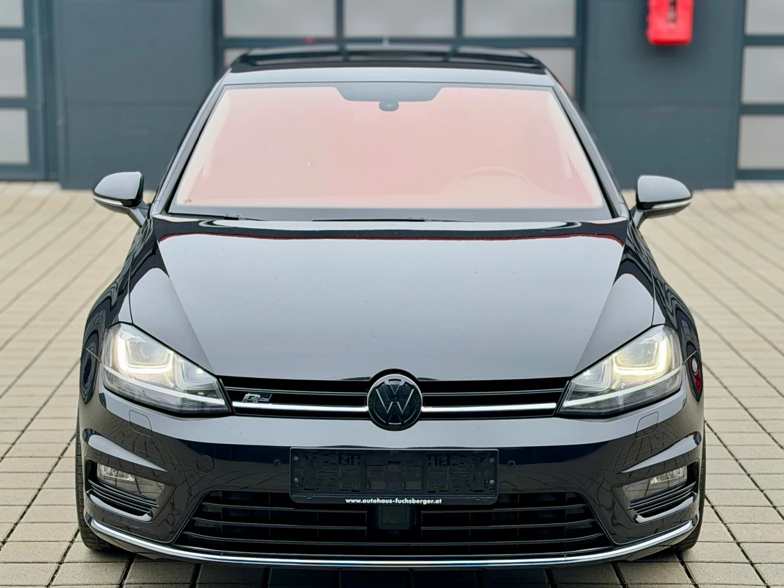 VW Golf 1.6TDI  R-Line  - изображение 2