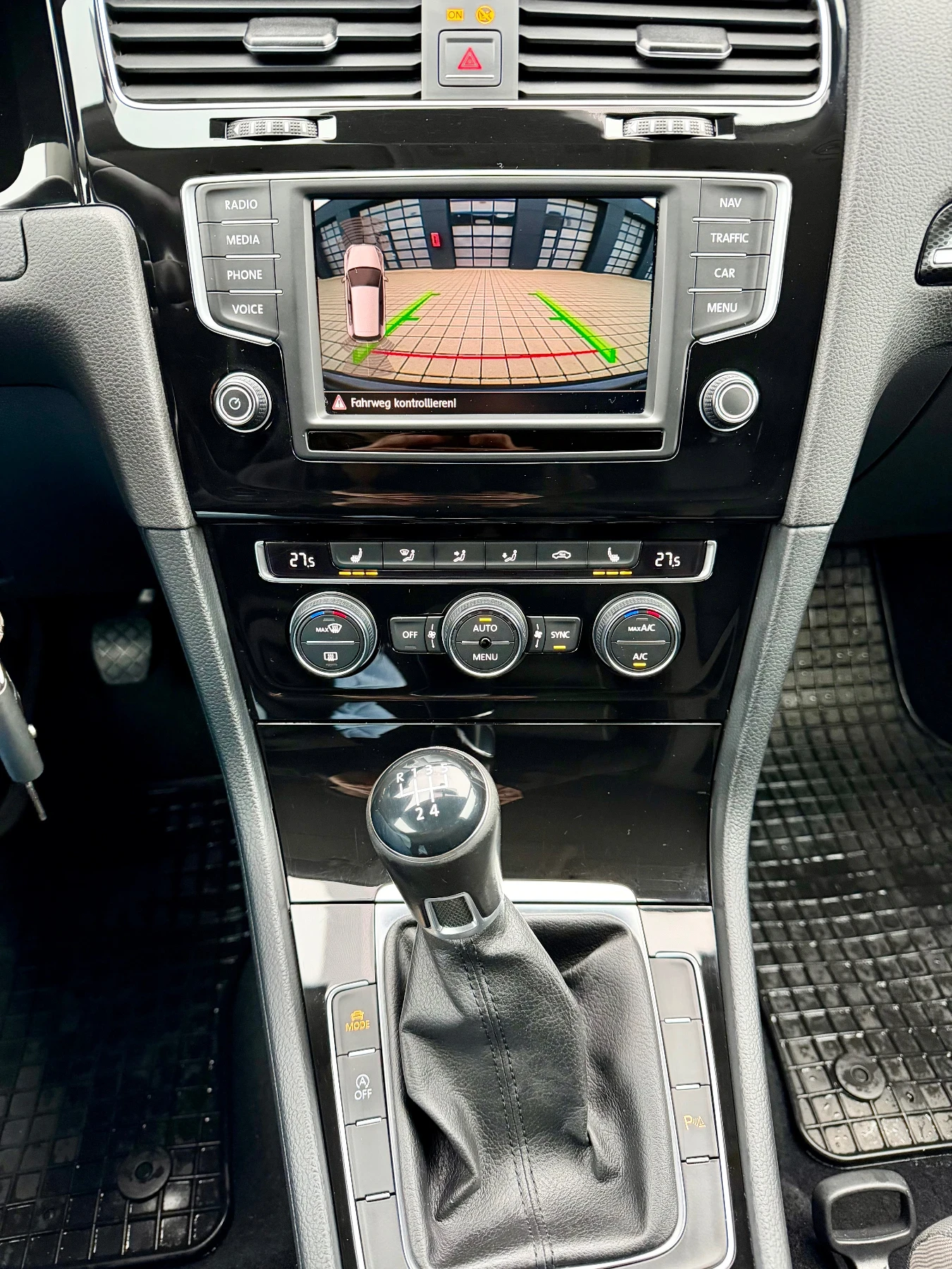 VW Golf 1.6TDI  R-Line  | Mobile.bg � ����������� 15