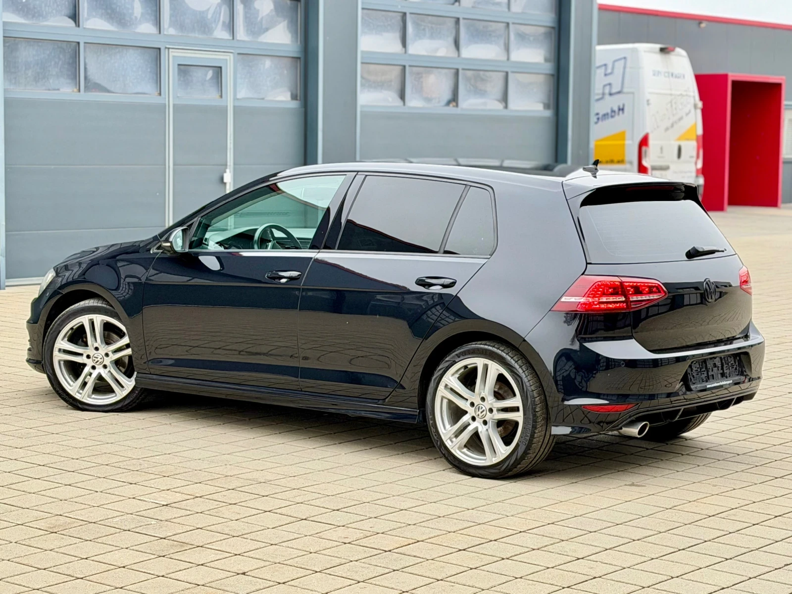 VW Golf 1.6TDI  R-Line  - изображение 6