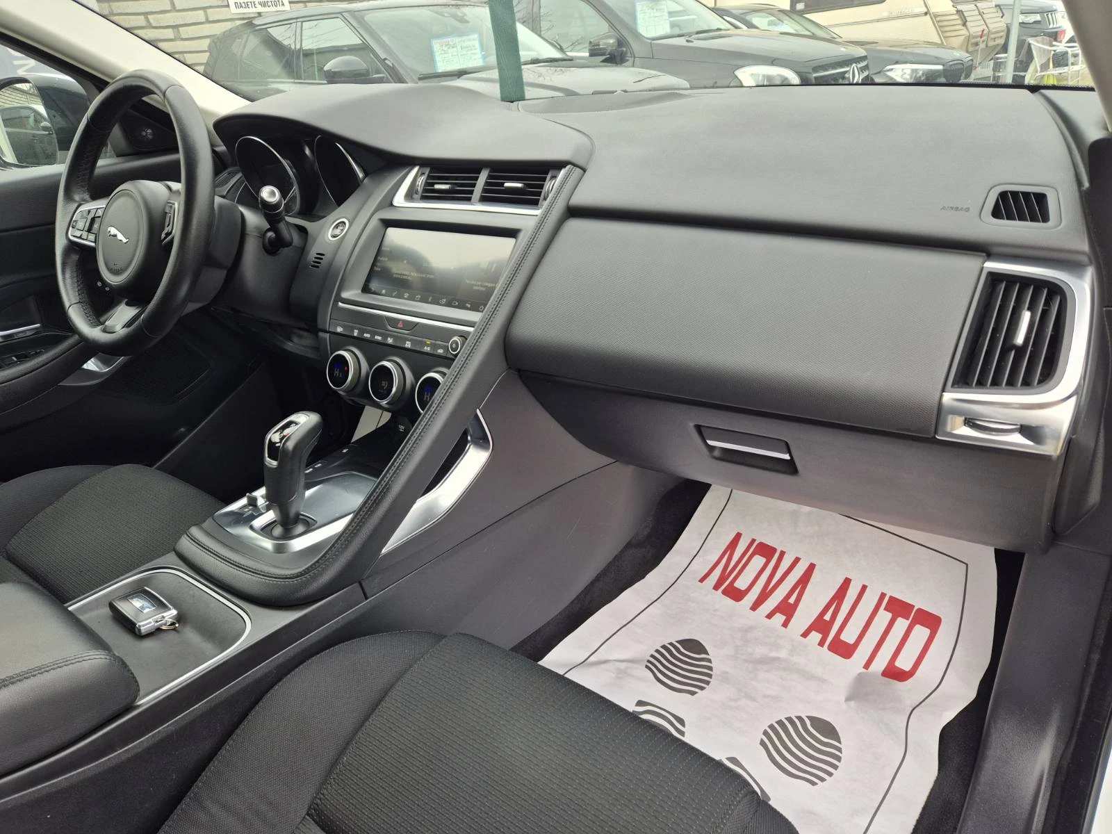 Jaguar E-pace 2.0I-200��-173.000��-������-4X4 | Mobile.bg � ����������� 12