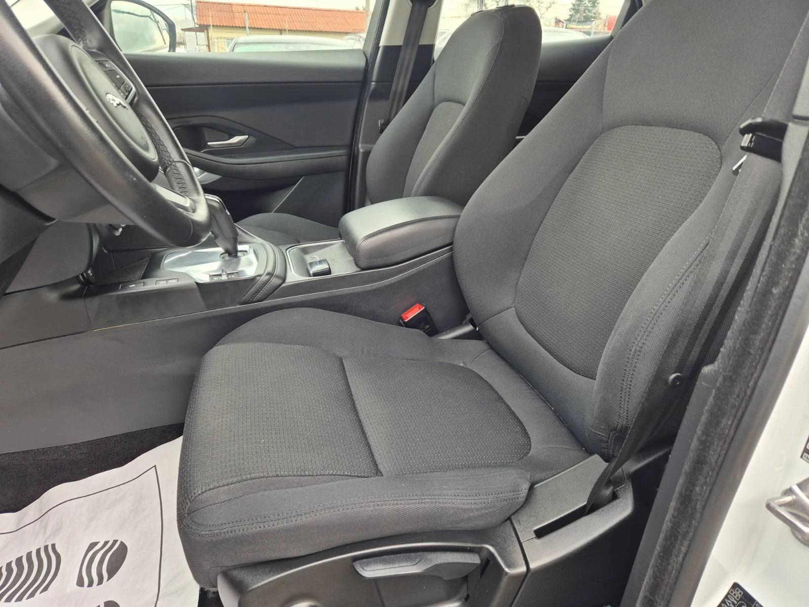 Jaguar E-pace 2.0I-200��-173.000��-������-4X4 | Mobile.bg � ����������� 7