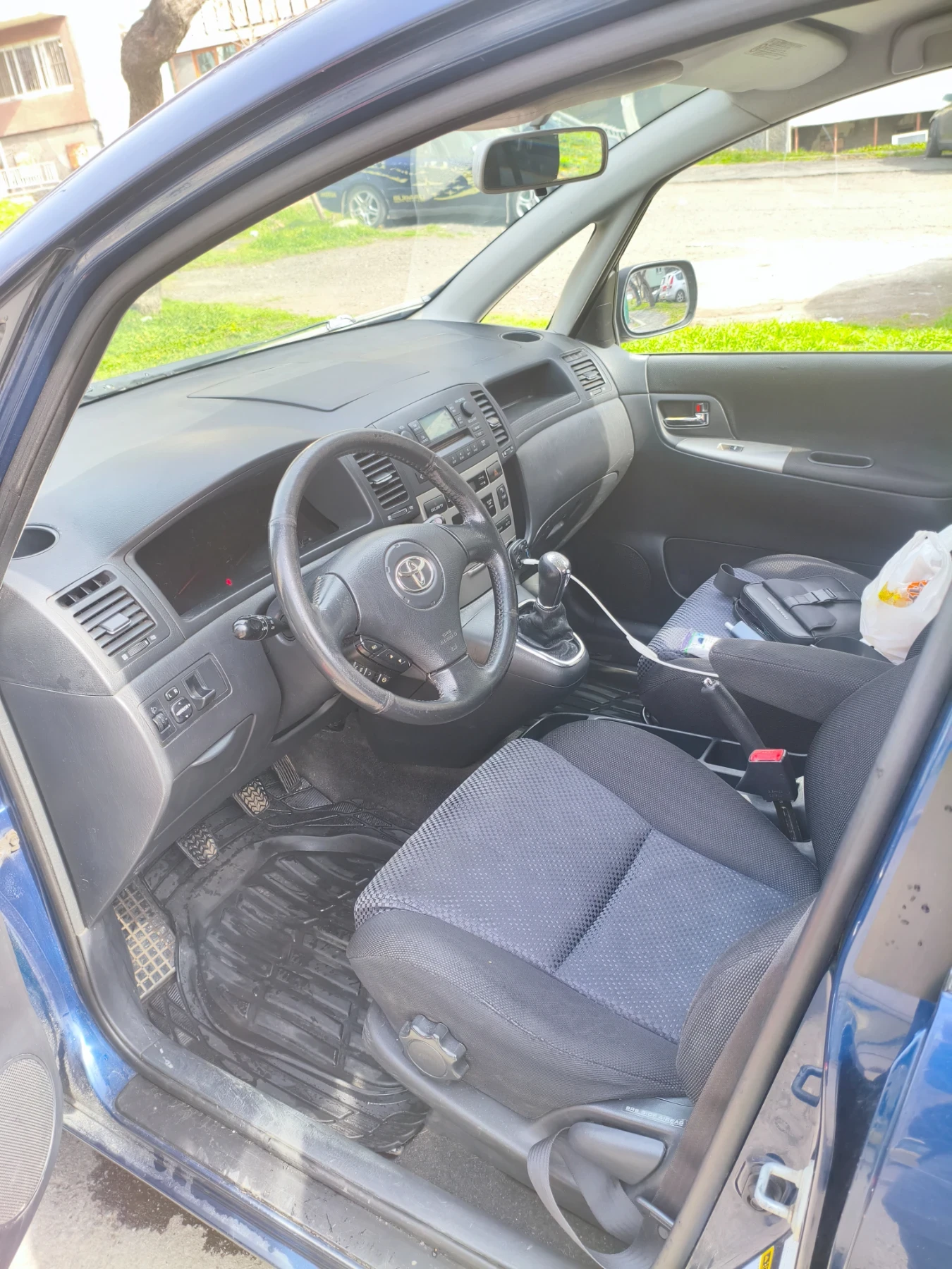 Toyota Corolla verso 2.0 D4D 90���� | Mobile.bg � ����������� 9