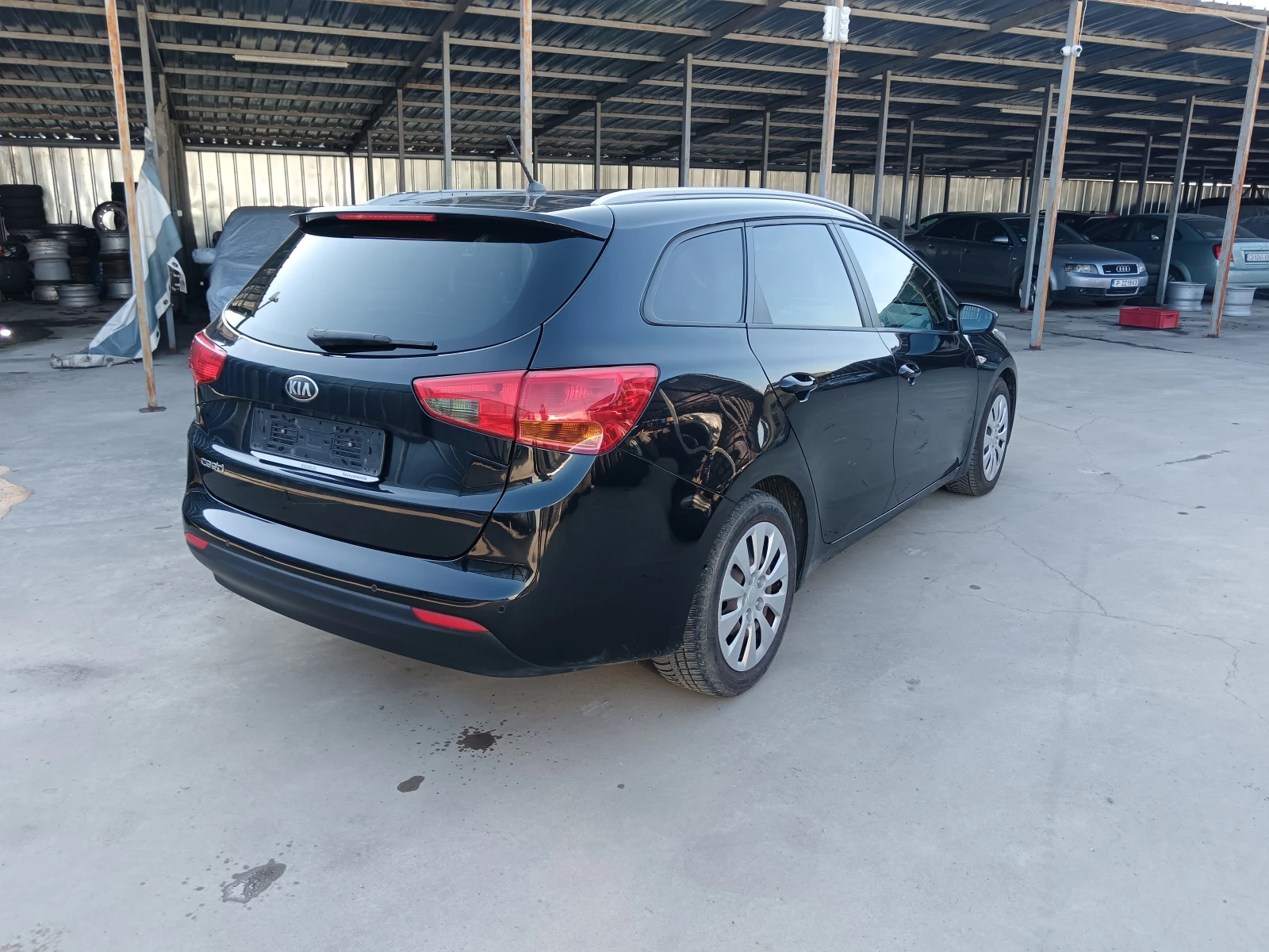 Kia Ceed 1.4i-100kc-6ck, снимка 7 - Автомобили и джипове - 53762484