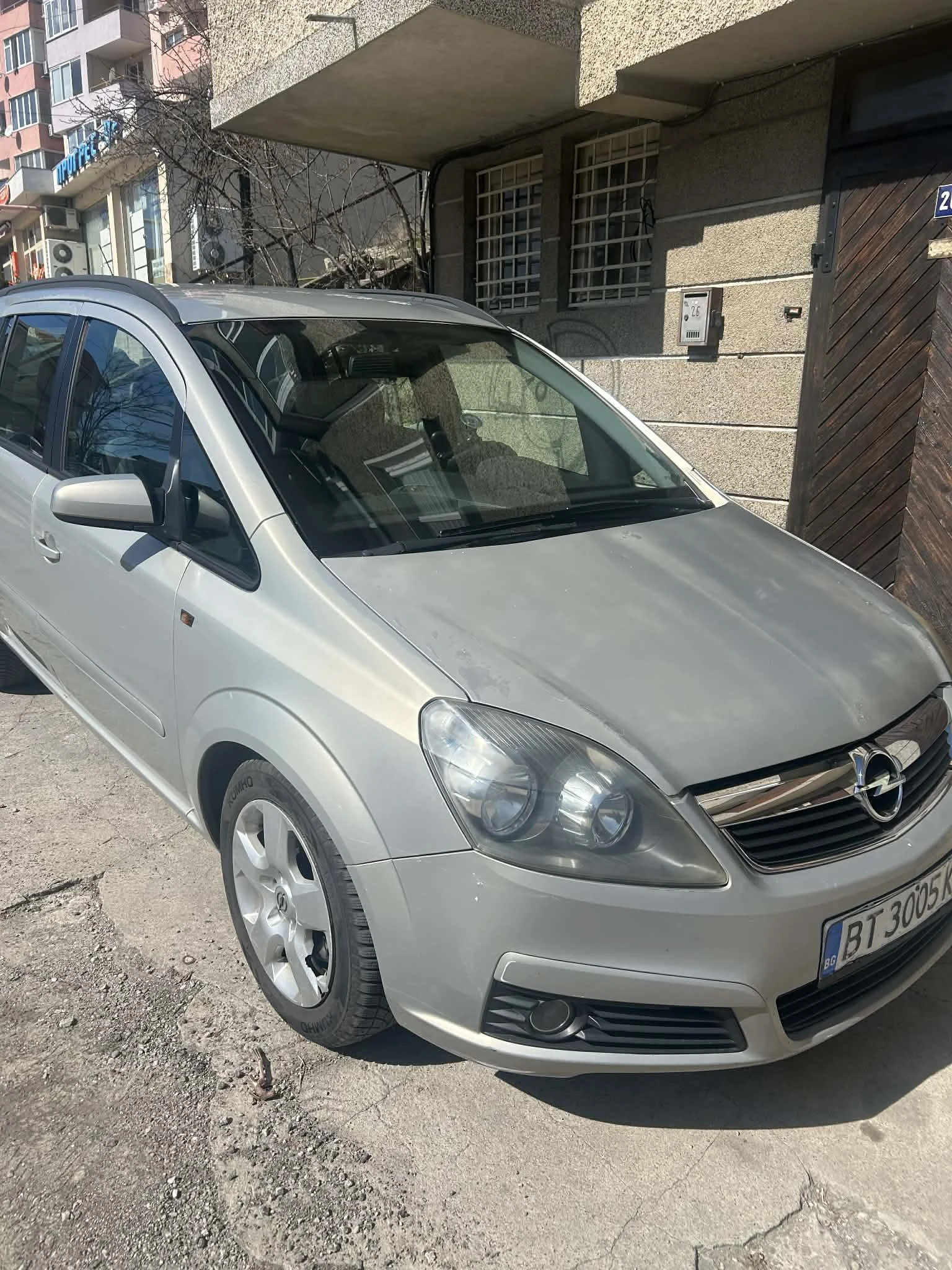 Opel Zafira, снимка 3 - Автомобили и джипове - 53975035