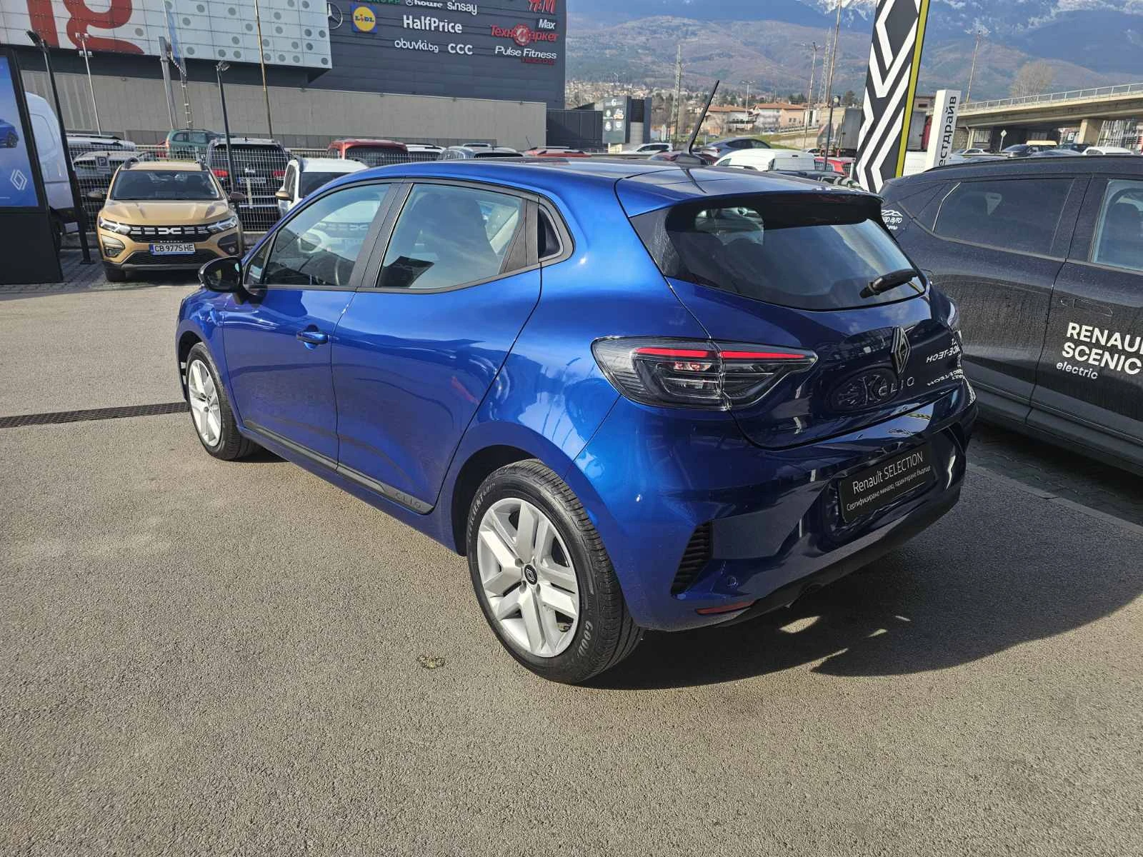 Renault Clio dCi 100 S&S, снимка 4 - Автомобили и джипове - 53987597