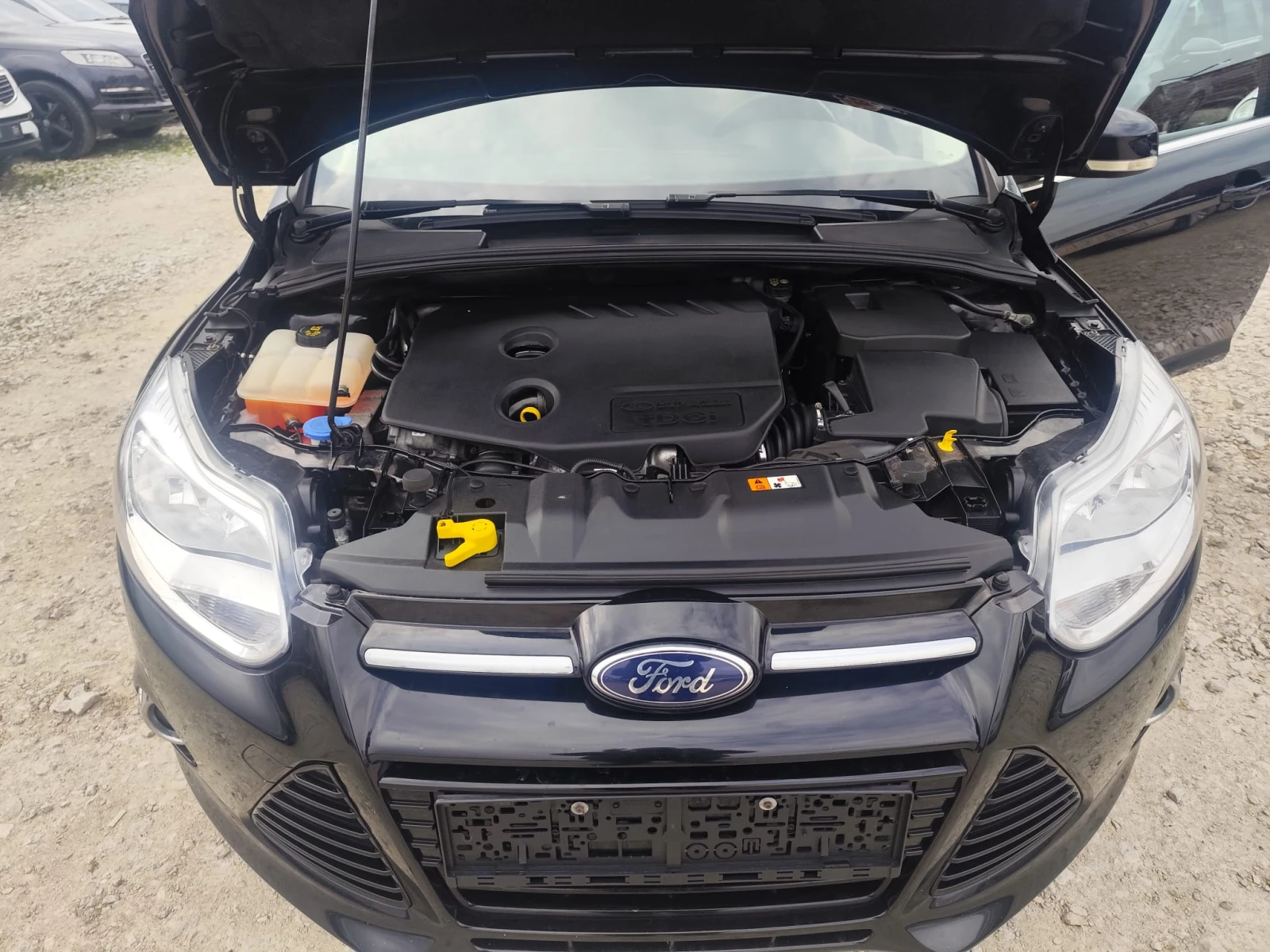 Ford Focus 1.6 дизел, снимка 15 - Автомобили и джипове - 54012725