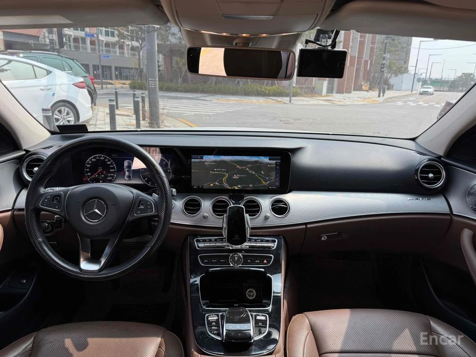 Mercedes-Benz E 350, снимка 7 - Автомобили и джипове - 54141348