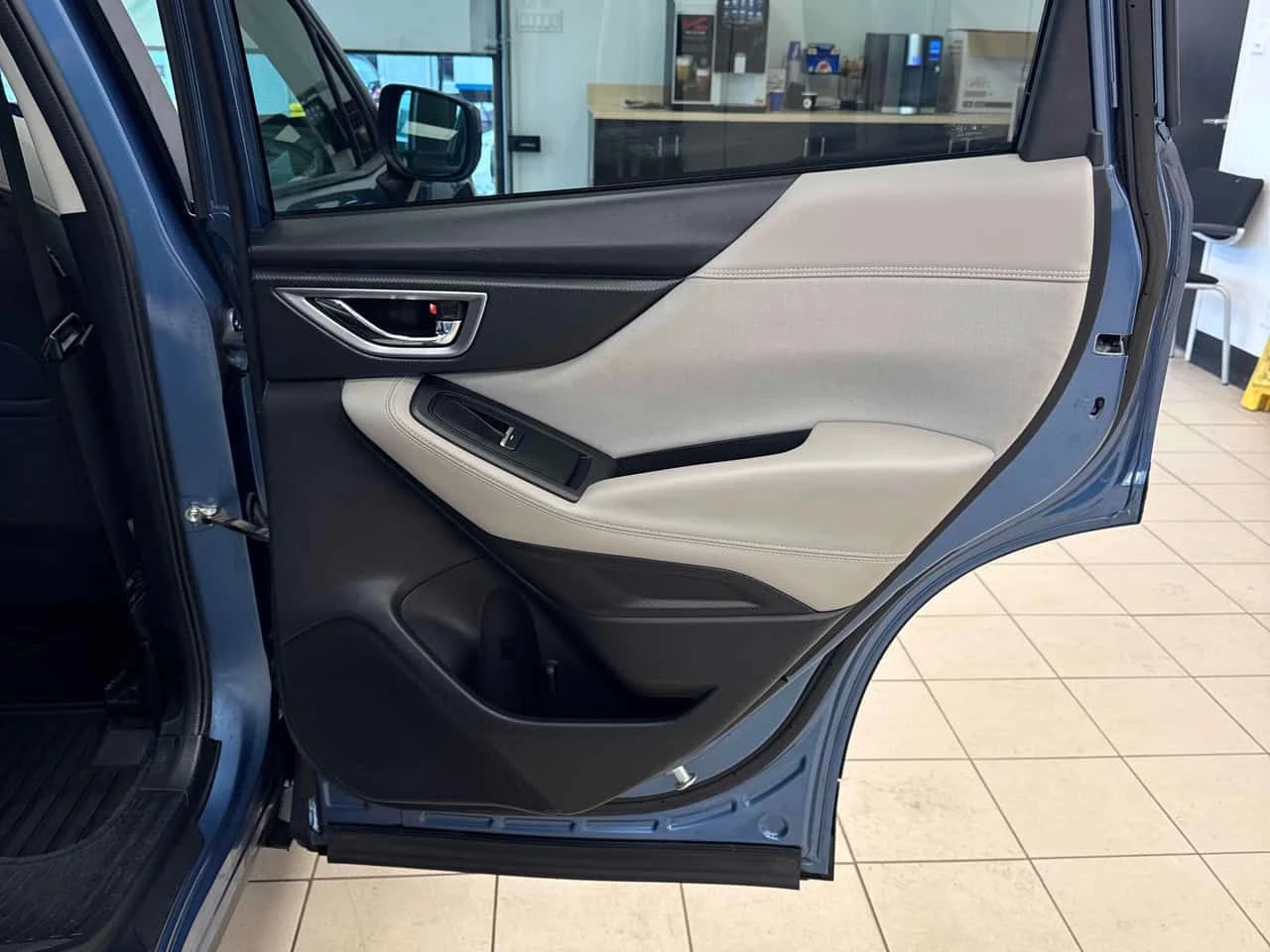 Subaru Forester * Convenience * ПОДГРЕВИ * КАМЕРА * ПАМЕТ, снимка 11 - Автомобили и джипове - 54141550