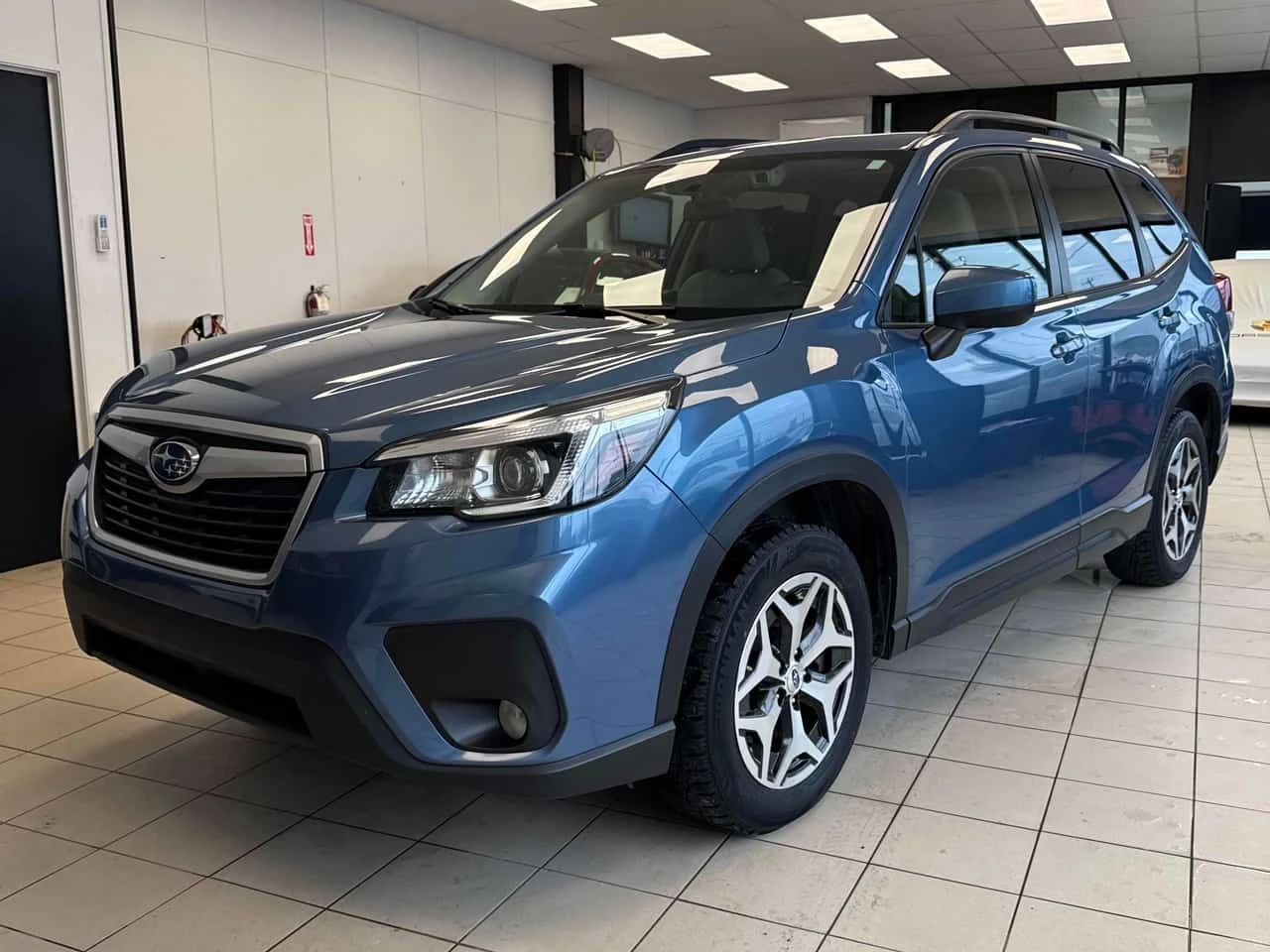 Subaru Forester * Convenience * ПОДГРЕВИ * КАМЕРА * ПАМЕТ | Auto.bg — изображение 1