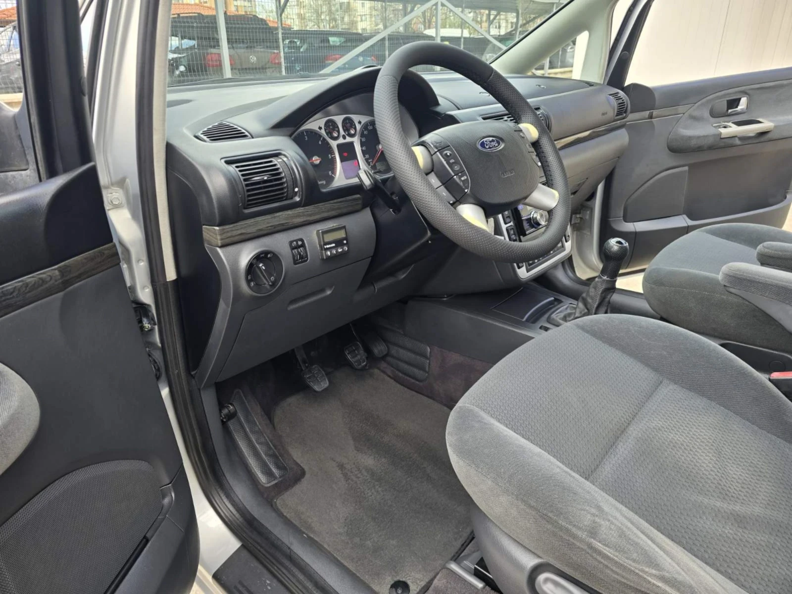 Ford Galaxy 1.9TDI 7MECTA, снимка 8 - Автомобили и джипове - 54210863