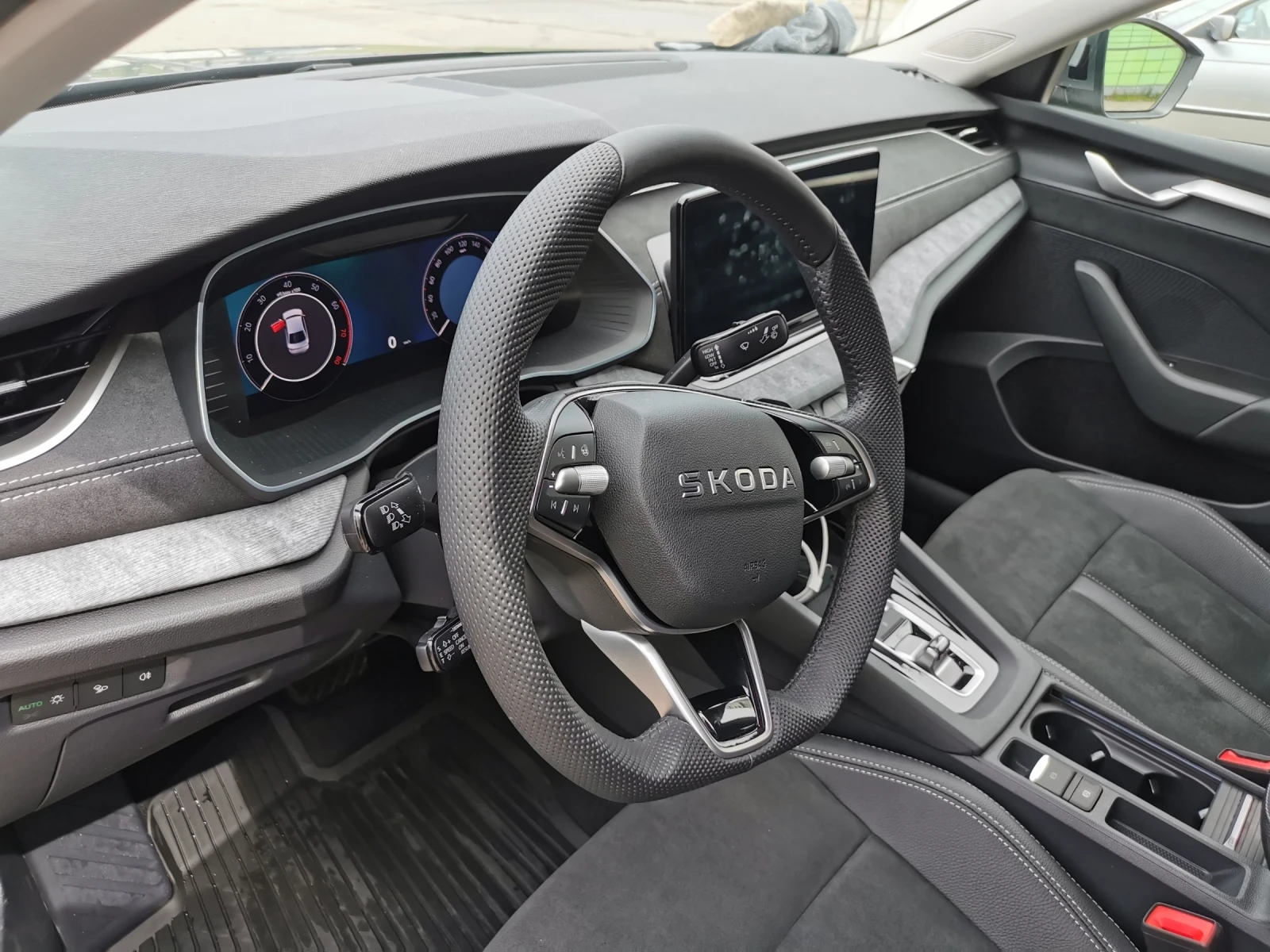 Skoda Octavia Едишън 130, снимка 5 - Автомобили и джипове - 54412008