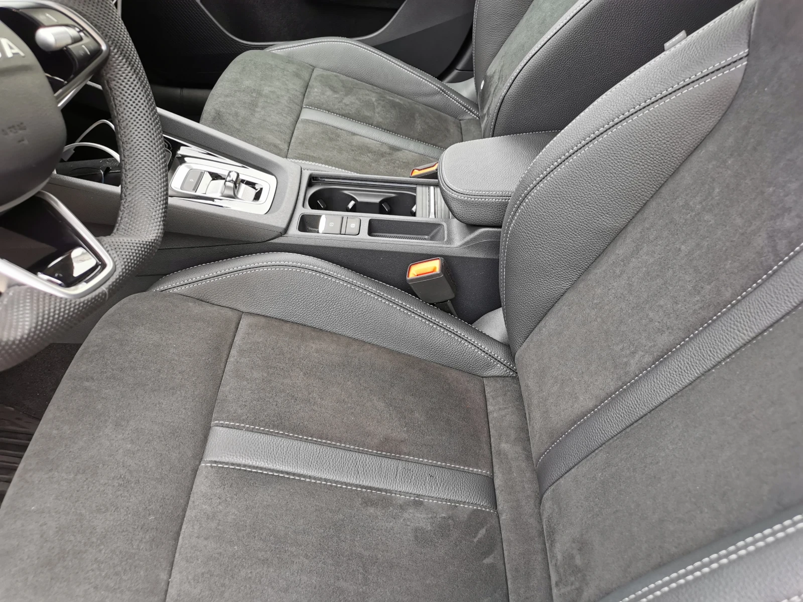 Skoda Octavia Едишън 130, снимка 6 - Автомобили и джипове - 54412008