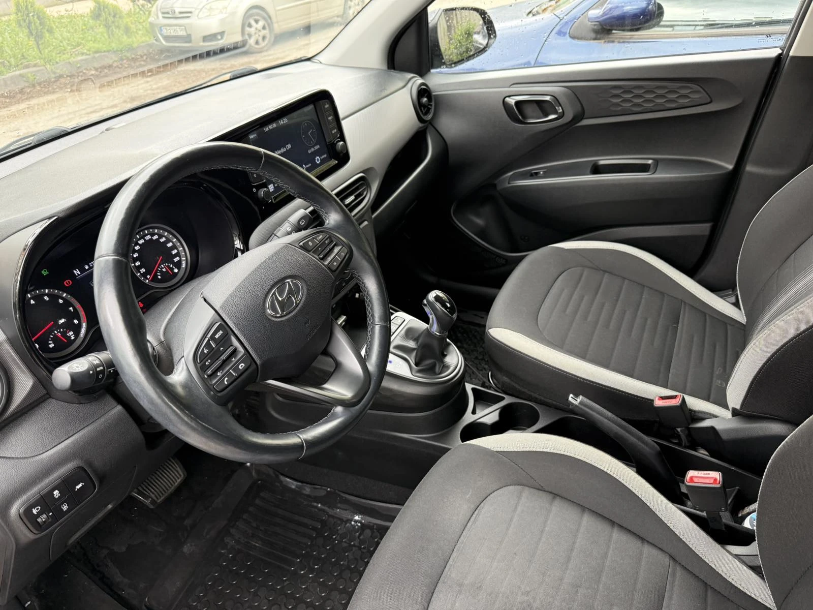 Hyundai I10 1.2, снимка 11 - Автомобили и джипове - 54459514