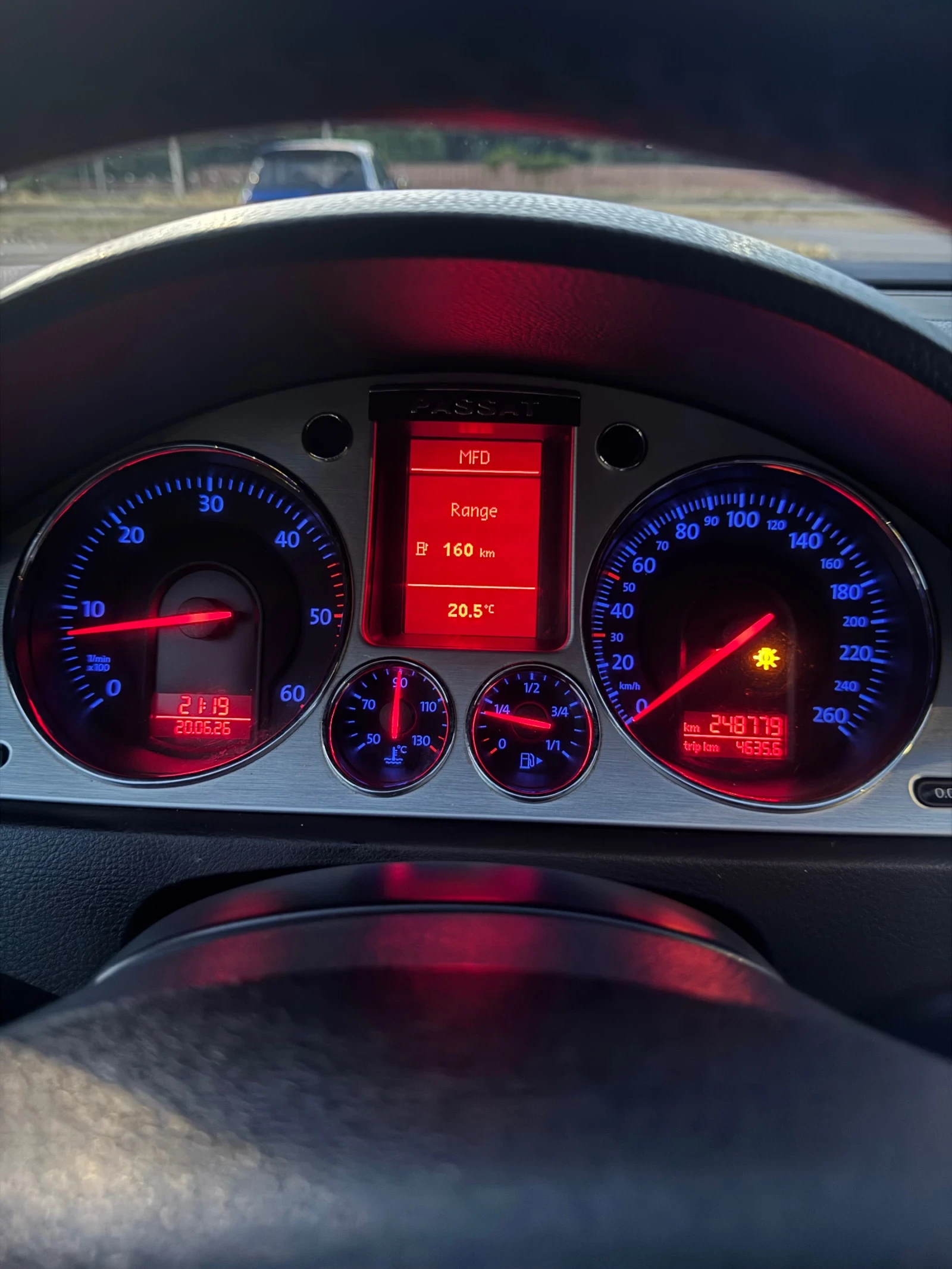 VW Passat, снимка 16 - Автомобили и джипове - 54983689