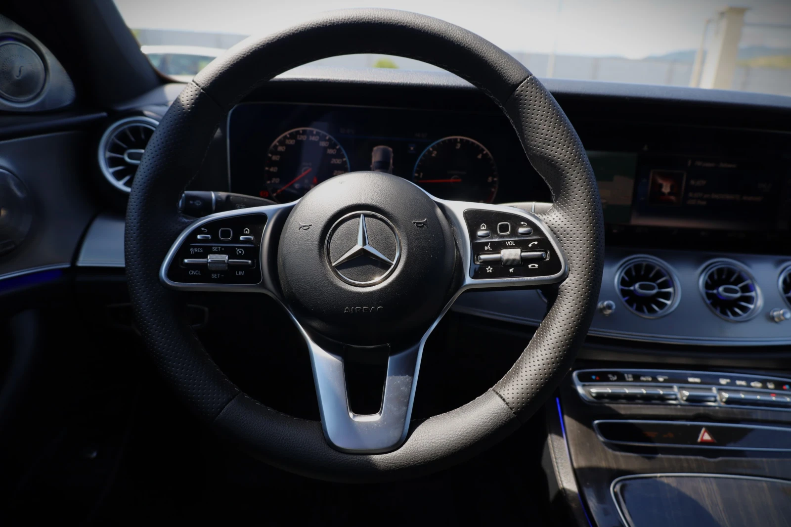 Mercedes-Benz E 220  2.0 D Widescreen, снимка 10 - Автомобили и джипове - 55056156