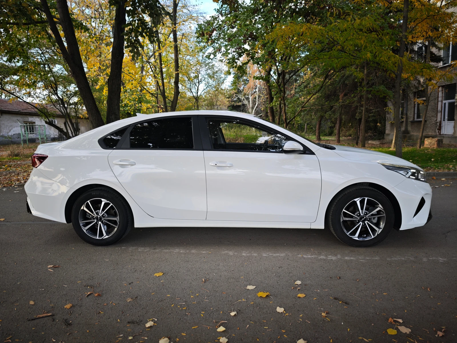 Kia K3 1.6 MPI , снимка 3 - Автомобили и джипове - 56194609