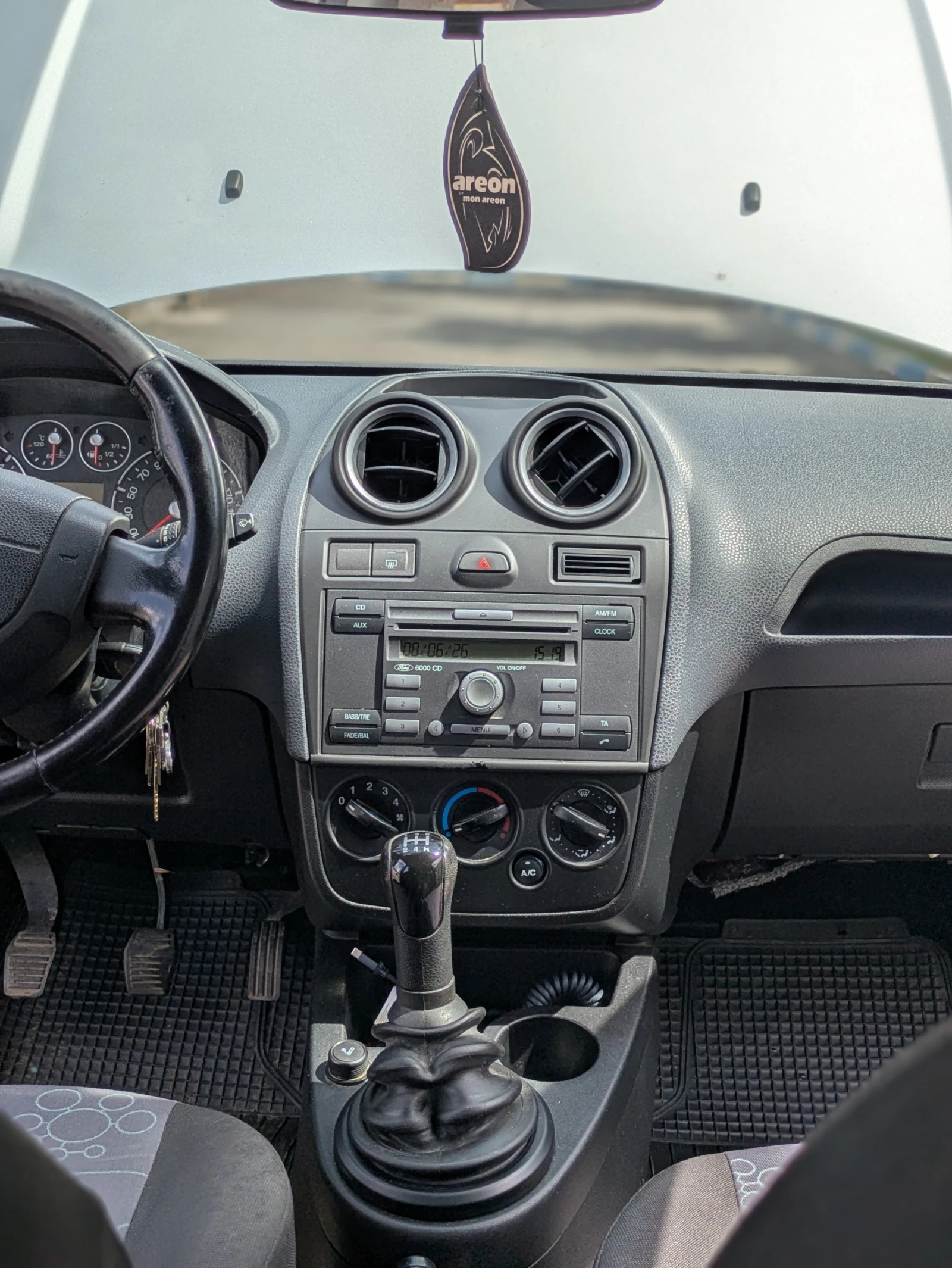 Ford Fiesta, снимка 6 - Автомобили и джипове - 55098087