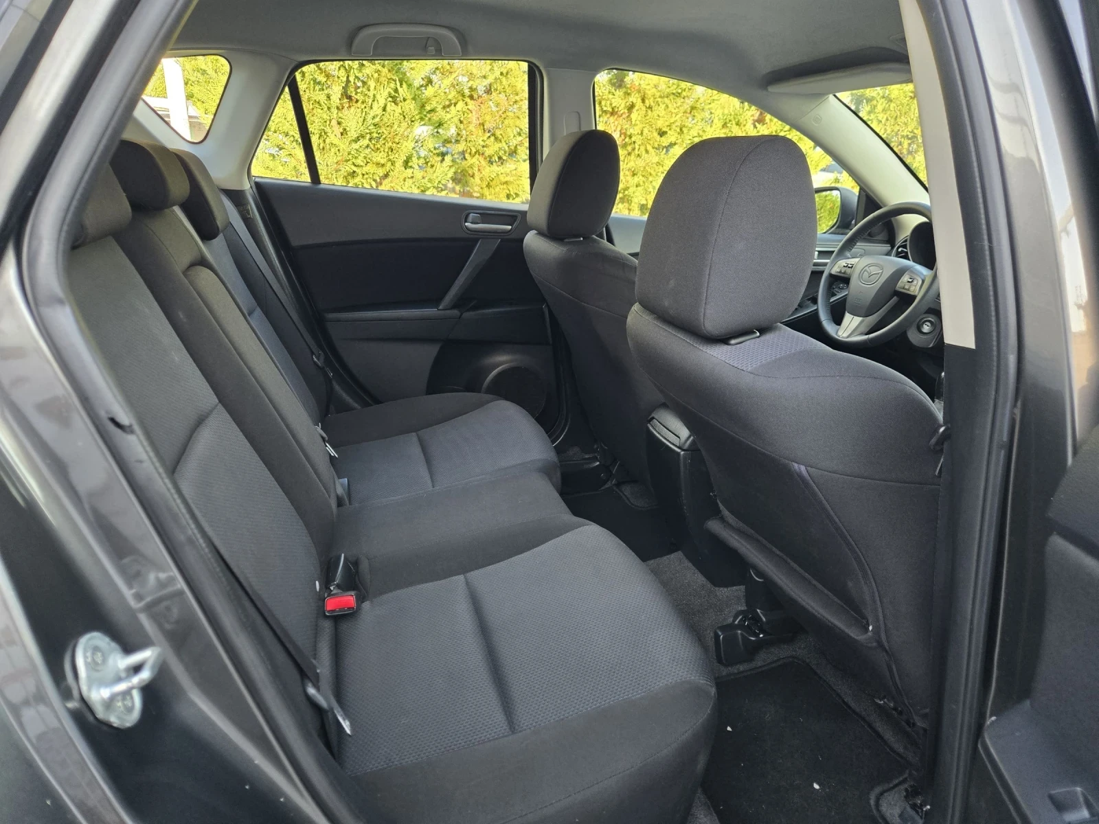 Mazda 3 1.6i-105kc= KЛИМАТРОНИК, снимка 14 - Автомобили и джипове - 55911372
