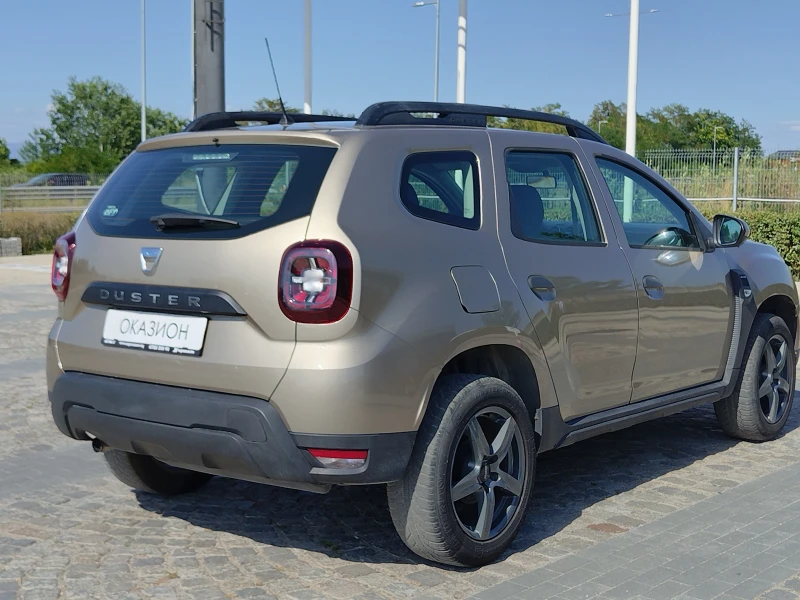 Dacia Duster КАПАРИРАН 1.5 blue dci/115 к.с/4x4/ Essential/N1, снимка 6 - Автомобили и джипове - 46556747